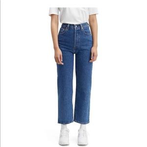 Levi’s Ribcage Straight Ankle- size 26